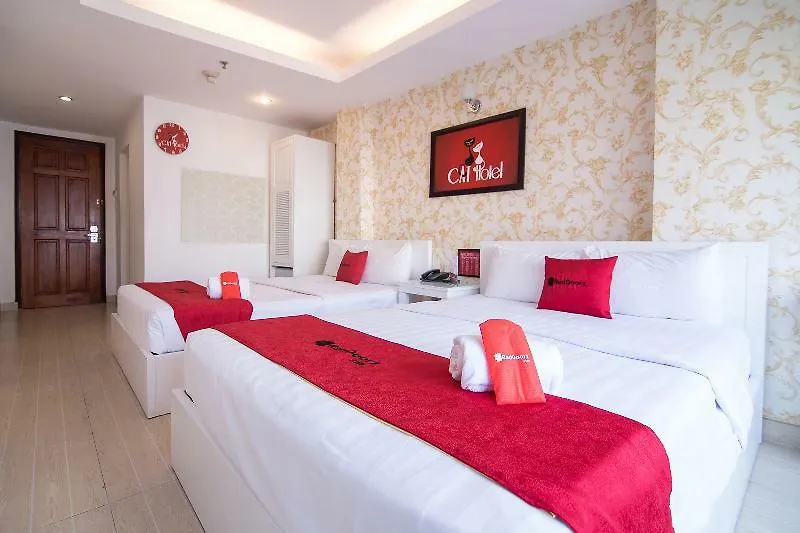 Reddoorz Plus @ Ben Thanh Market 4 Ho Chi Minh City Hotel