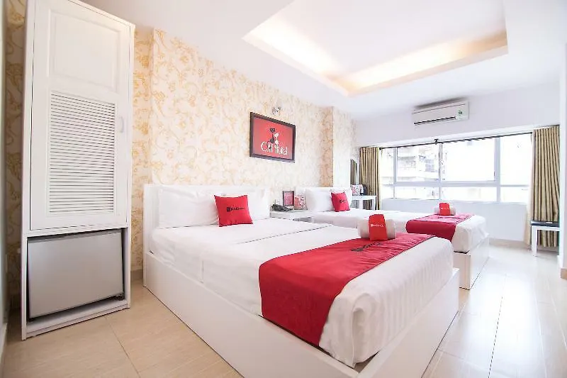 Reddoorz Plus @ Ben Thanh Market 4 Ho Chi Minh City 3*,  Vietnam